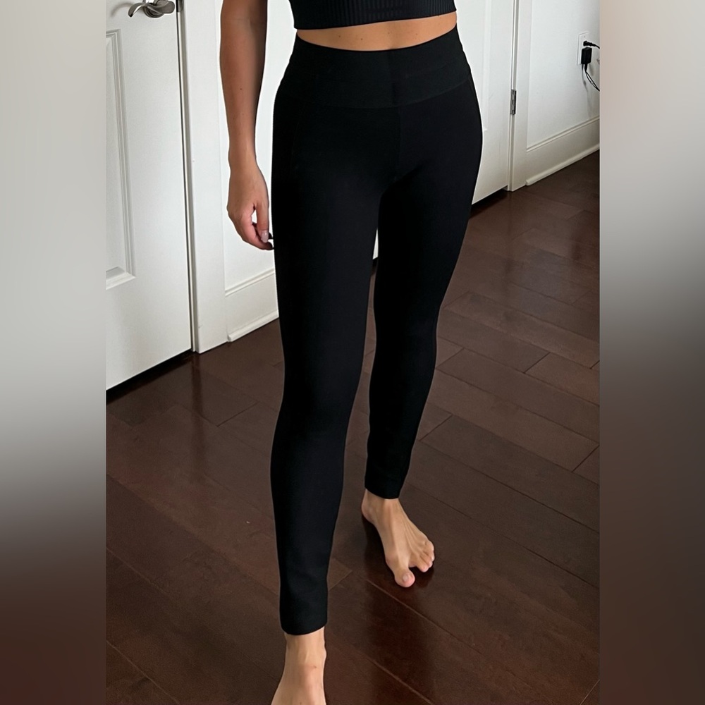Zara Sleek Black Women's Leggings